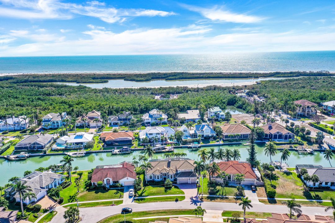 530 Taylor Ct, Marco Island, FL 34145