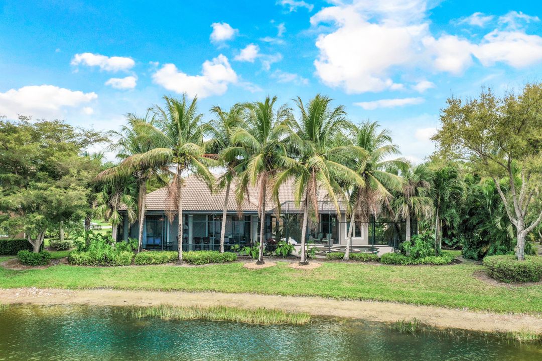 22240 Wood Run Ct, Bonita Springs, FL 34135