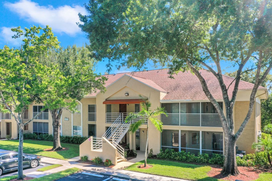 3110 Seasons Way #208, Estero, FL 33928