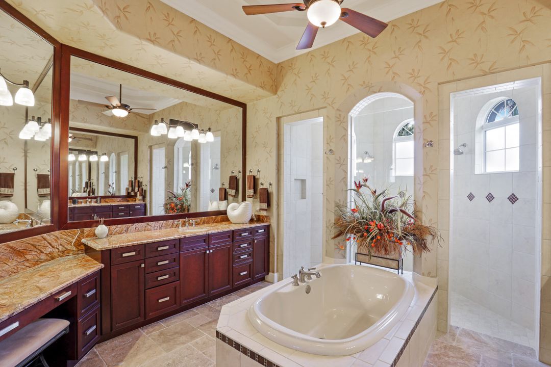 12550 Vittoria Way, Fort Myers, FL 33912