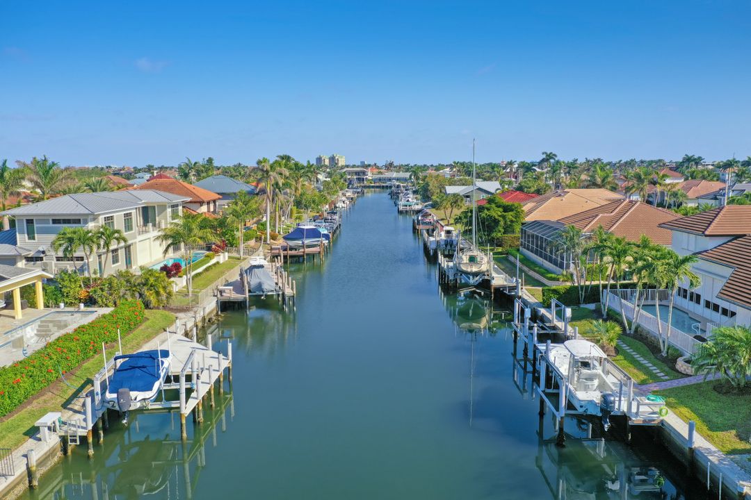 718 Nautilus Ct, Marco Island, FL 34145