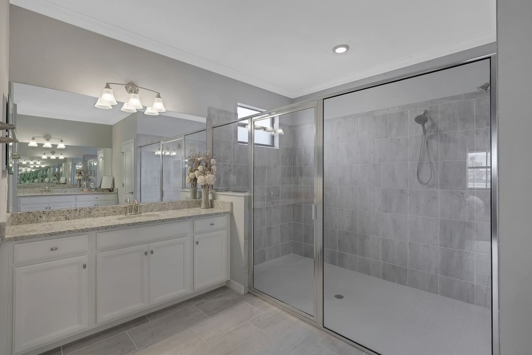 17484 Ashcomb Way, Estero, FL 33928