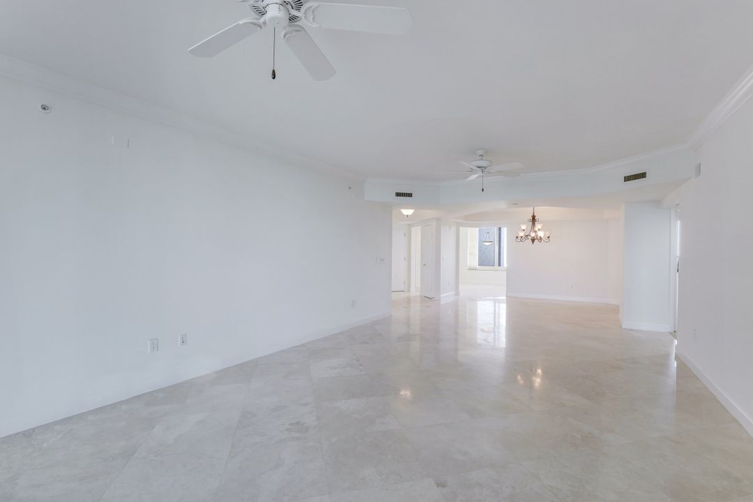 7117 Pelican Bay Blvd #1603, Naples, FL 34108