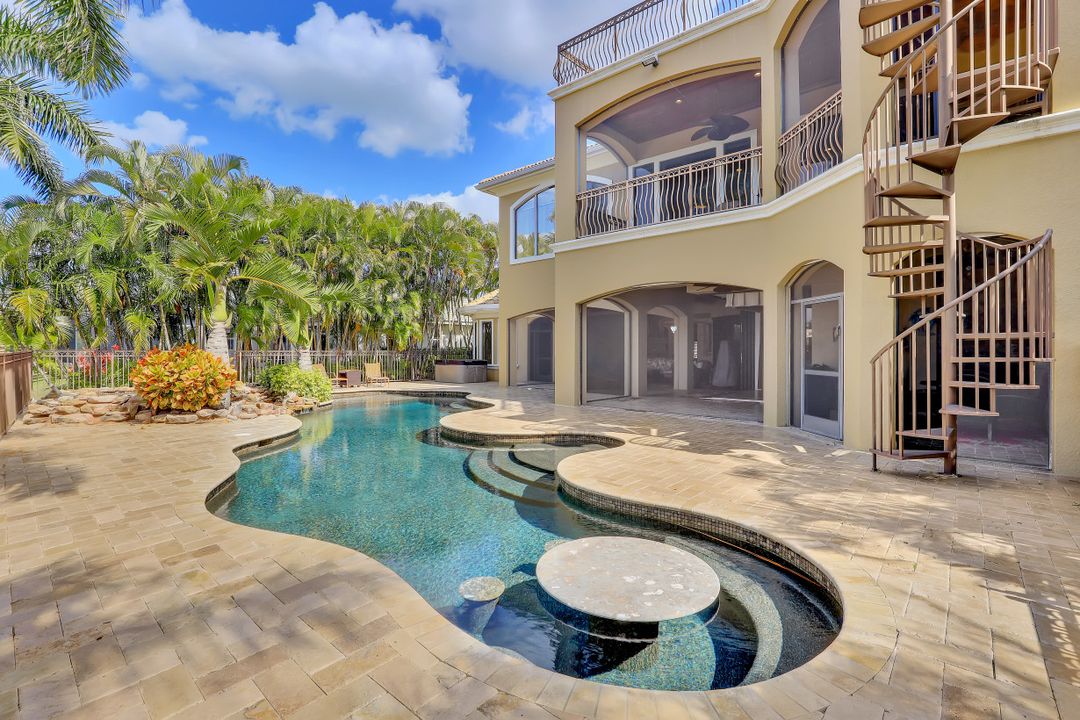 3840 Surfside Blvd, Cape Coral, FL 33914