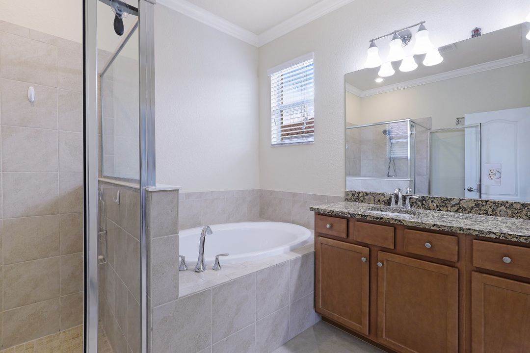 2517 Caslotti Way, Cape Coral, FL 33909