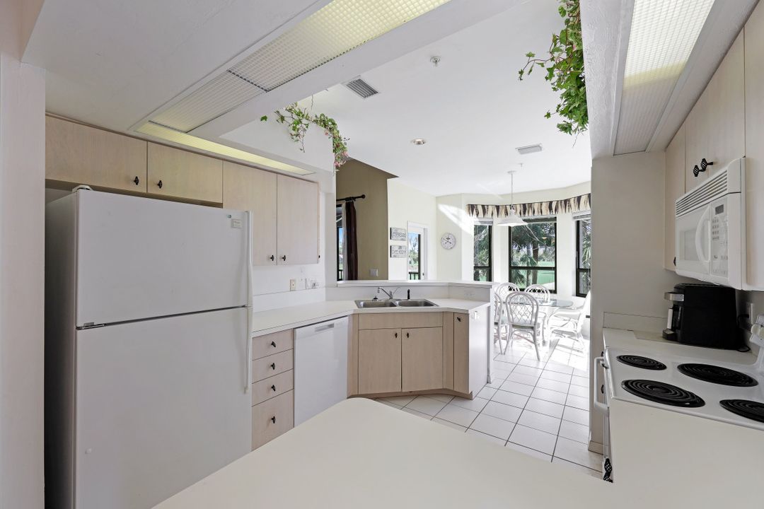 12625 Fox Ridge Dr  #1203, Bonita Springs, FL 34135