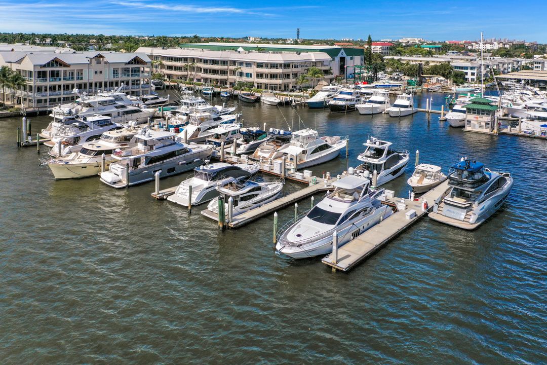 1001 10th Ave S #F3, Naples, FL 34102