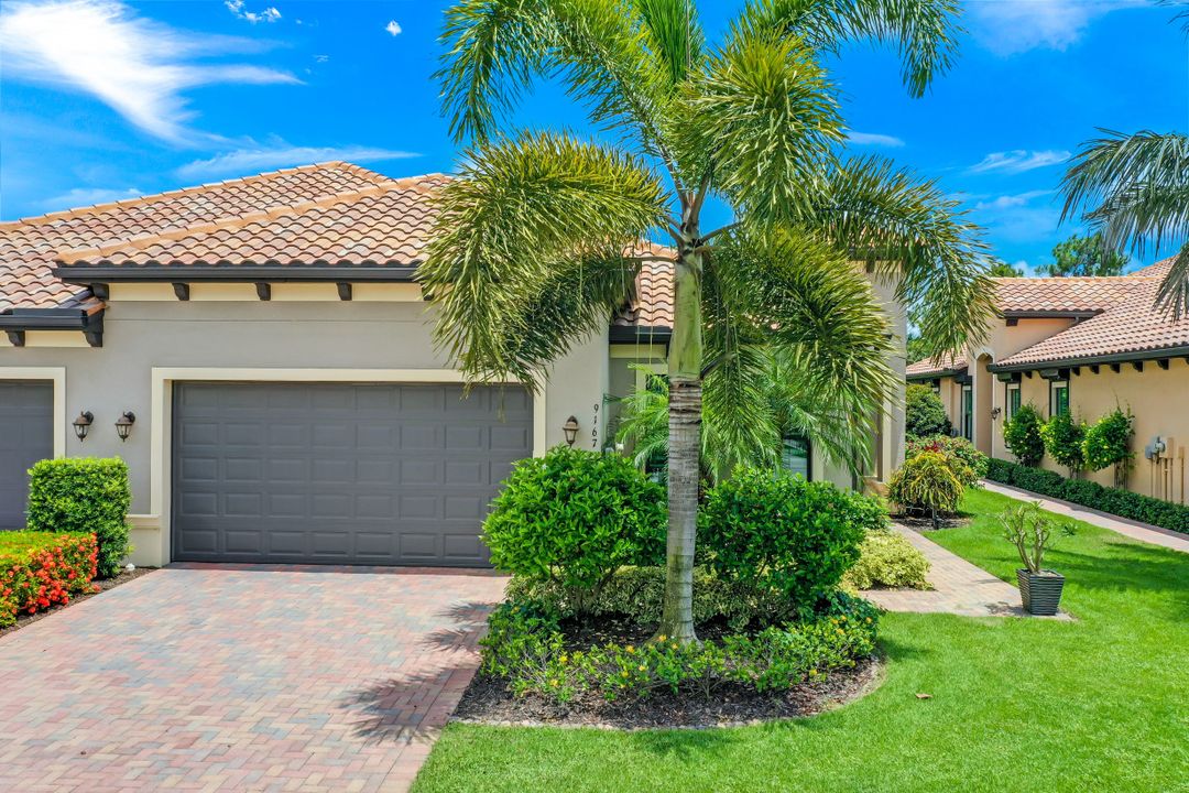 9167 Isla Bella Cir, Bonita Springs, FL 34135
