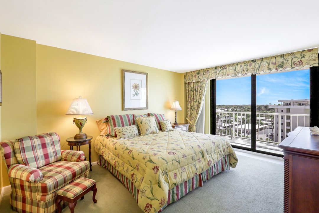 260 Seaview Ct #709, Marco Island, FL 34145