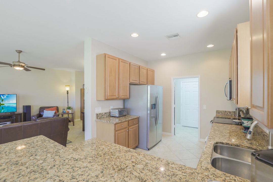 14281 Manchester Dr, Naples, FL 34114