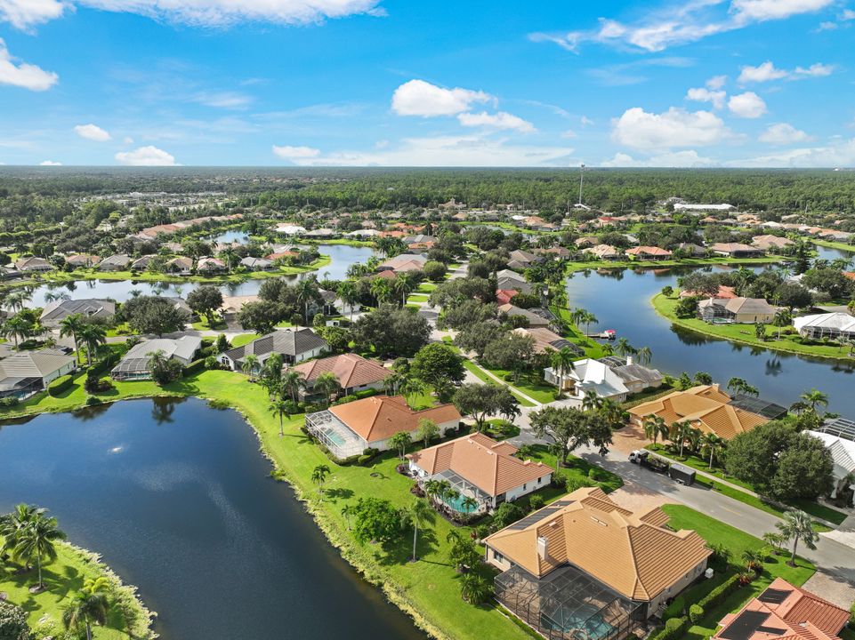 11102 Phoenix Way, Naples, FL 34119