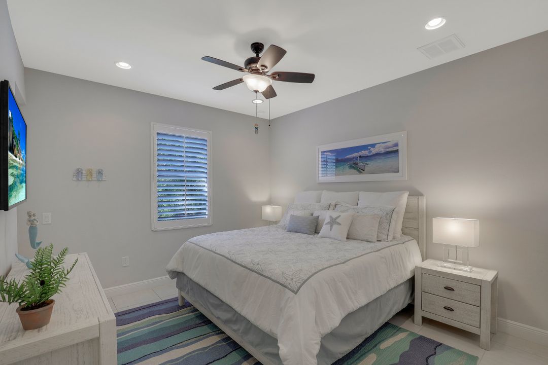 72 Tahiti Rd, Marco Island, FL 34145