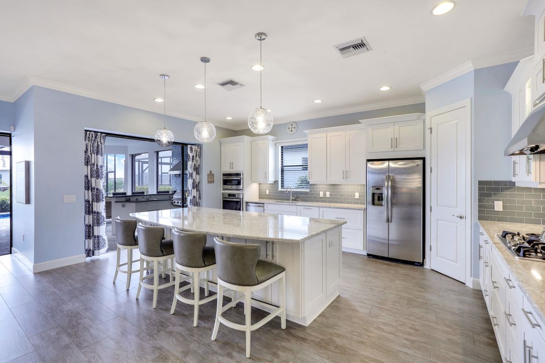 3254 Belon Ln, Naples, FL 34114