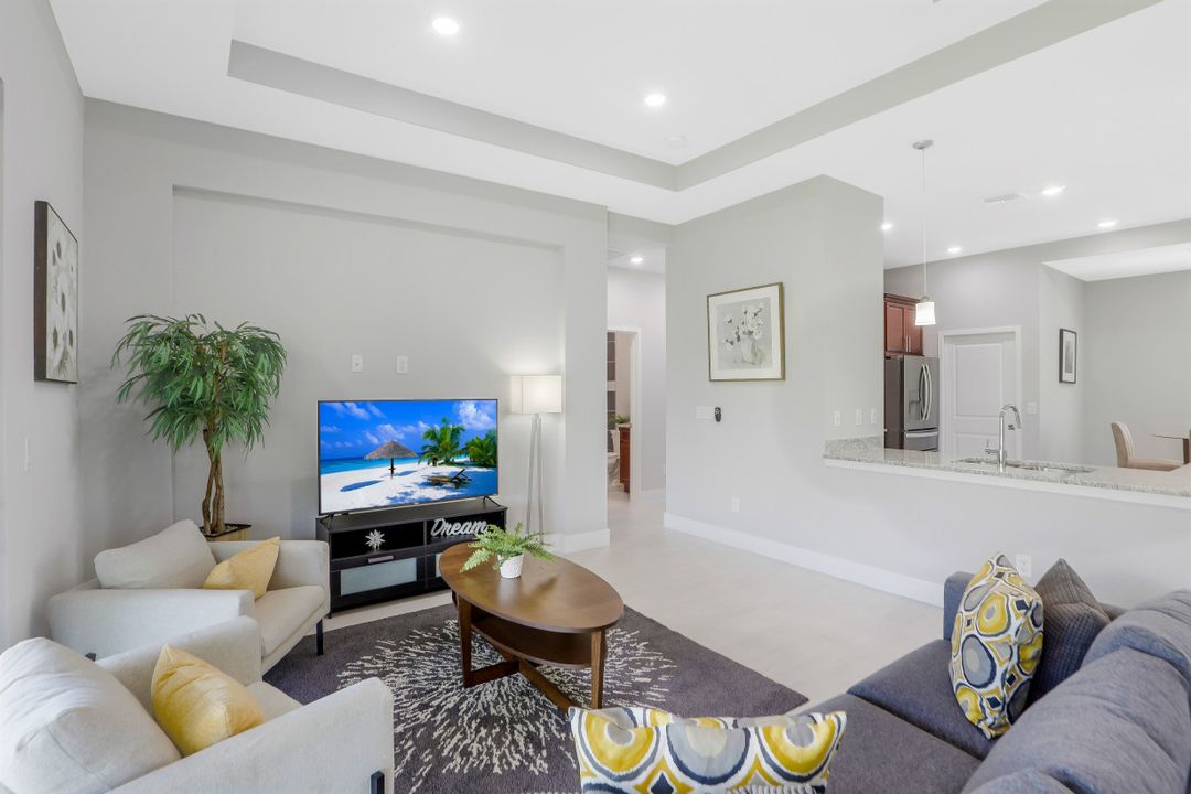 307 Gleason Pkwy, Cape Coral, FL 33914