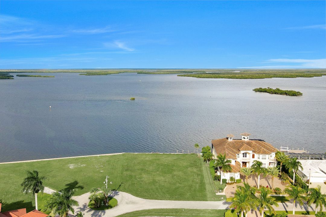 1411 Butterfield Ct, Marco Island, FL 34145