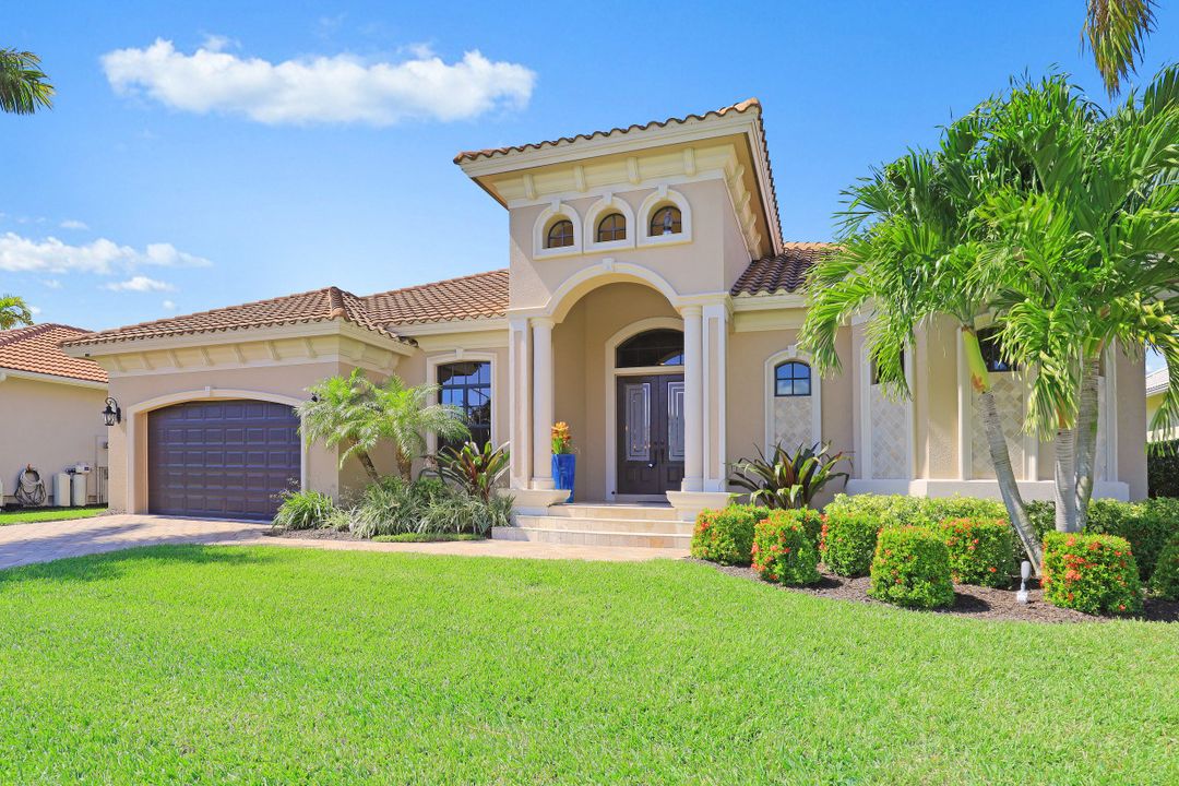 356 Capistrano Ct, Marco Island, FL 34145