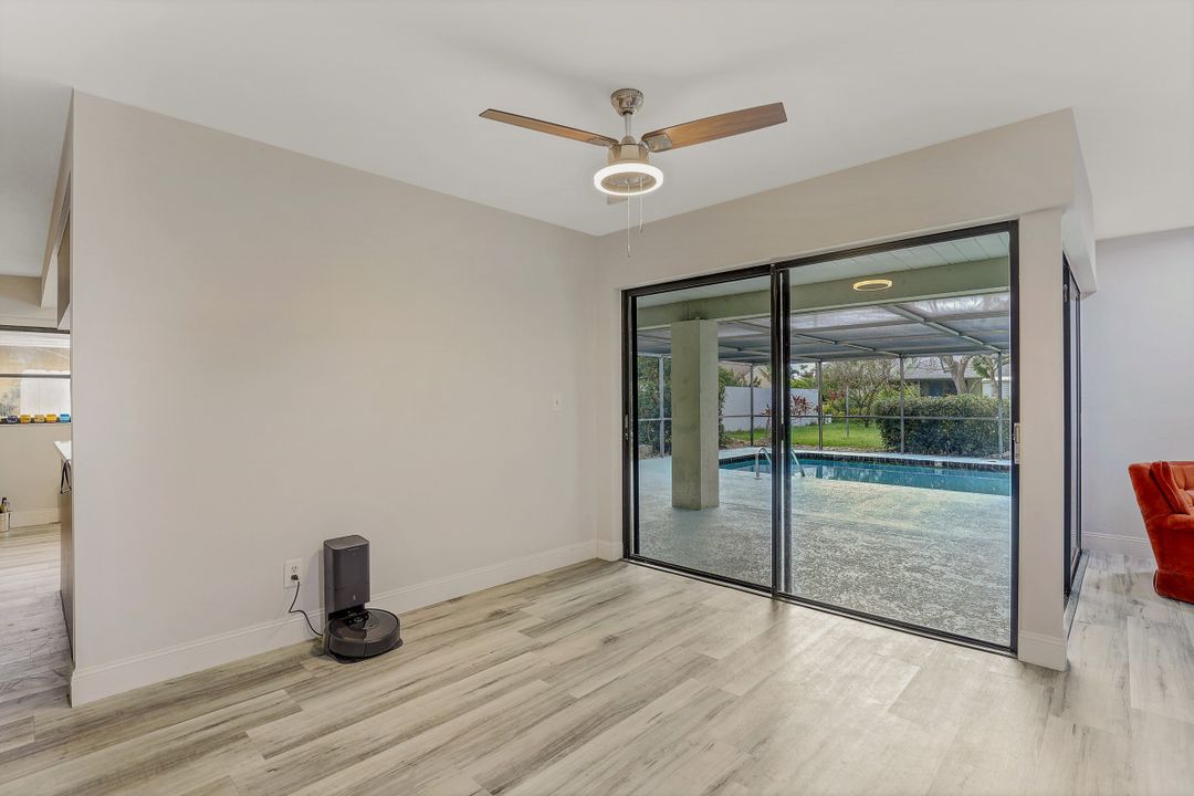 4004 SE 1st Ct, Cape Coral, FL 33904