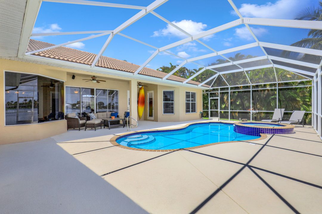 411 SW 49th Ln, Cape Coral, FL 33914