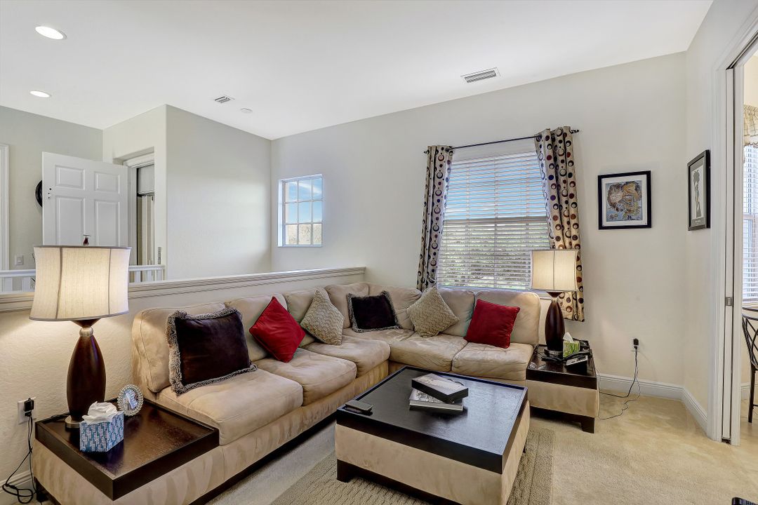 7838 Hawthorne Dr #1803, Naples, FL 34113