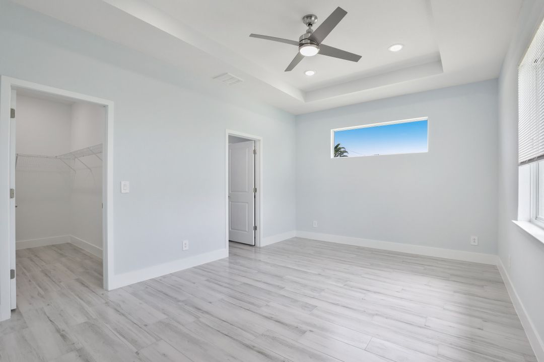 1334 SW Santa Barbara Pl, Cape Coral, FL 33991