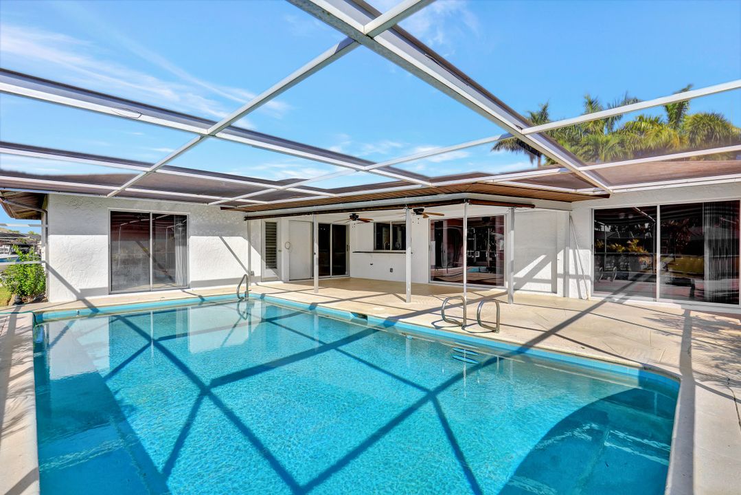 4920 SW 8th Pl, Cape Coral, FL 33914