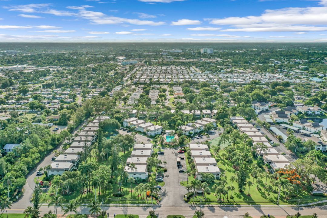 1549 Sandpiper St #92, Naples, FL 34102