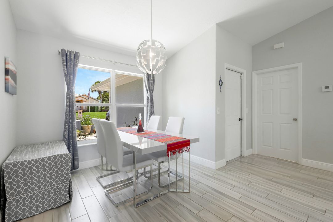 27329 Rue De Paix, Bonita Springs, FL 34135