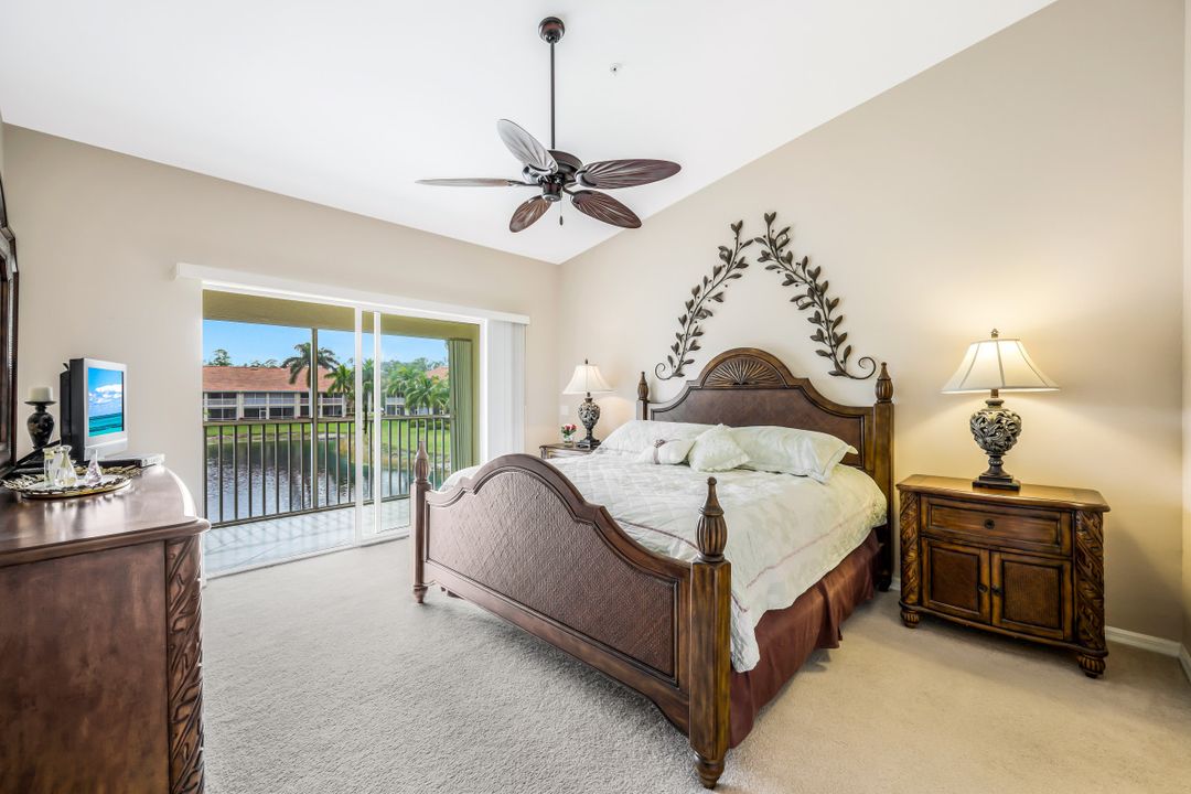 2386 Magnolia Ln #16, Naples, FL 34112