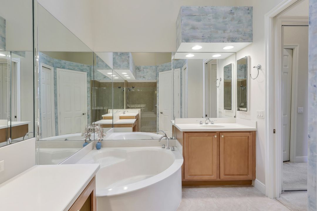 19630 Marino Lake Cir #2703, Miromar Lakes, FL 33913