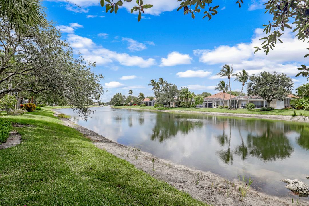 3004 Ellice Way, Naples, FL 34119