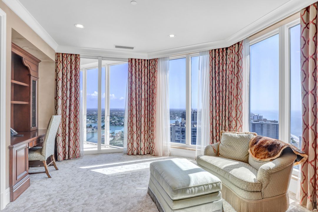 4101 Gulf Shore Blvd N #PH-3, Naples, FL 34103