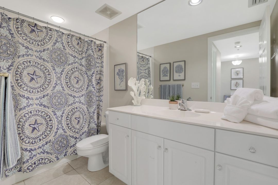 300 Dunes Blvd #803, Naples, FL 34110