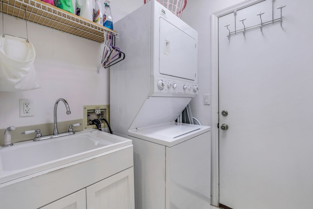 24742 Lakemont Cove Ln #101, Bonita Springs, FL 34134