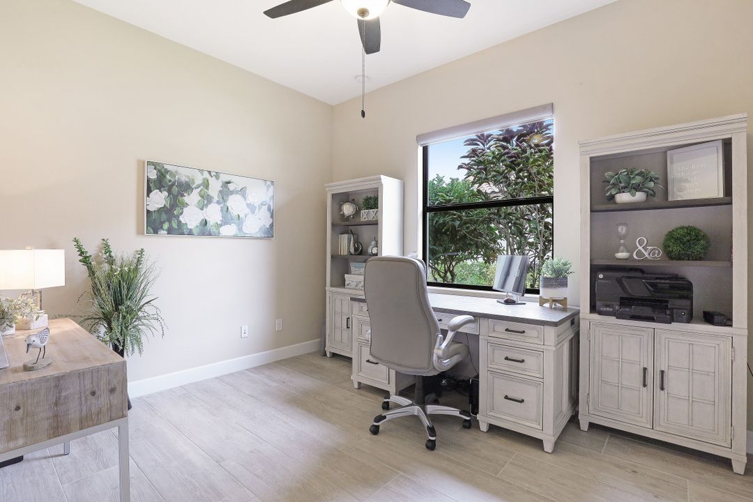 9367 Isla Bella Cir, Bonita Springs, FL 34135