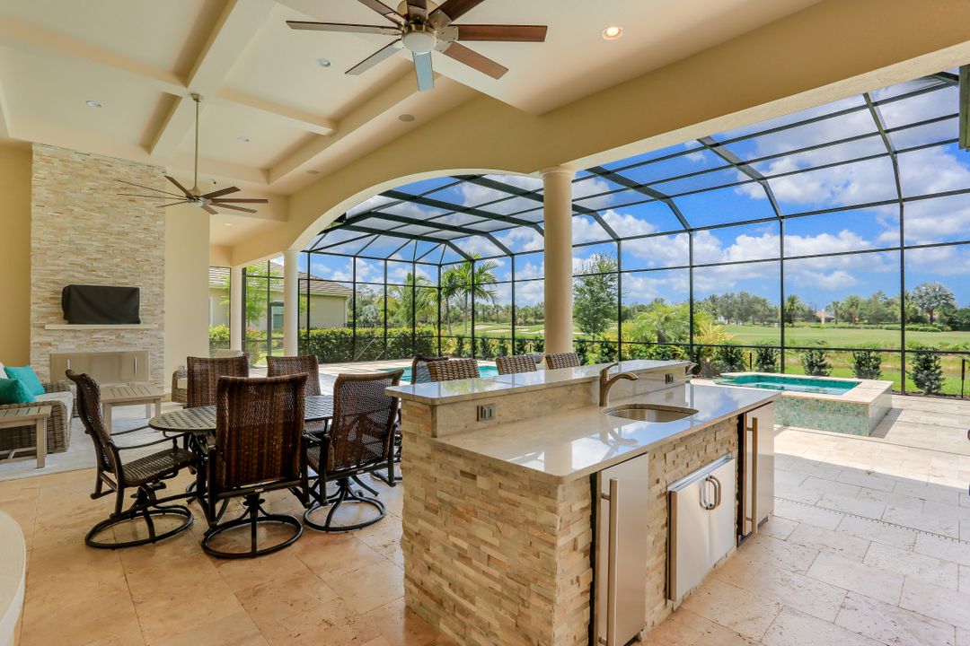 8981 Arrezo Ct, Naples, FL 34119