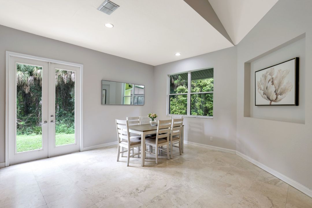 180 23rd St NW, Naples, FL 34120