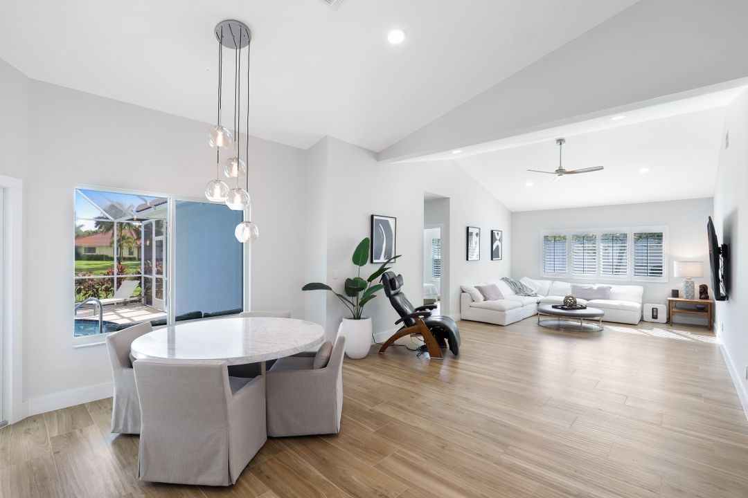 11102 Phoenix Way, Naples, FL 34119