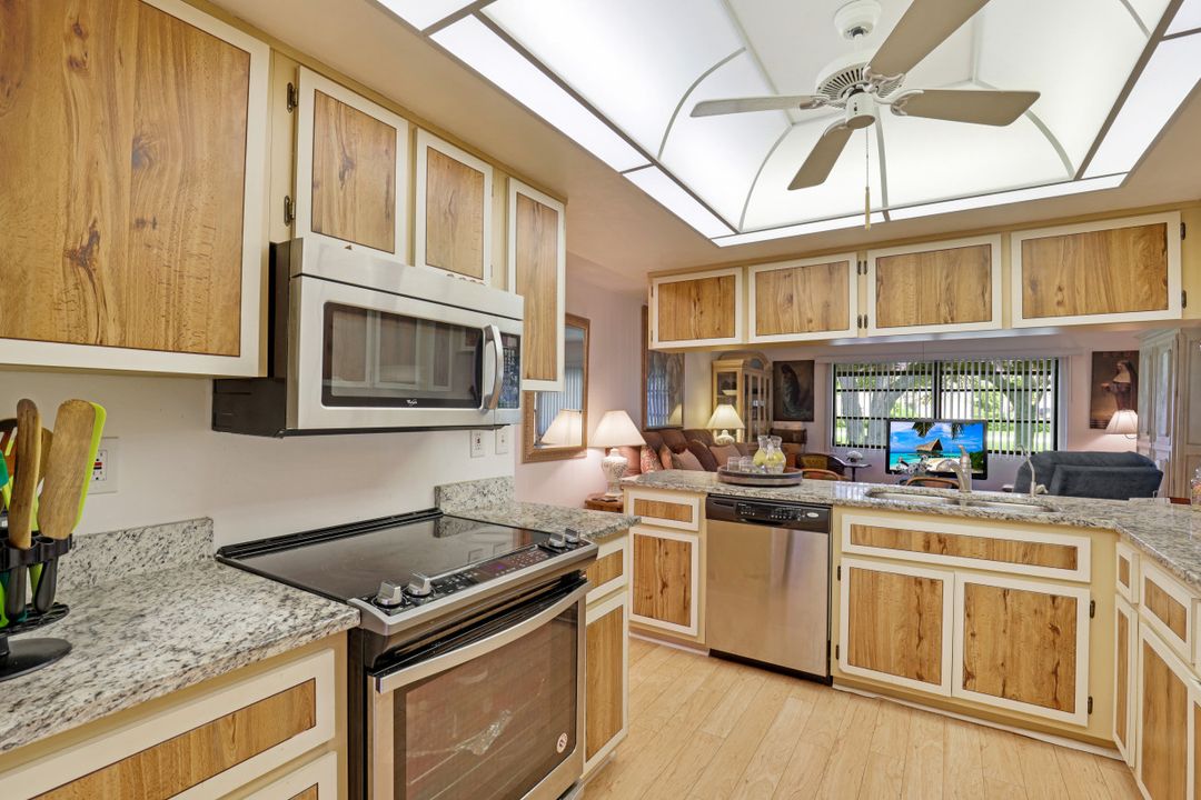 2509 Kings Lake Blvd, Naples, FL 34112