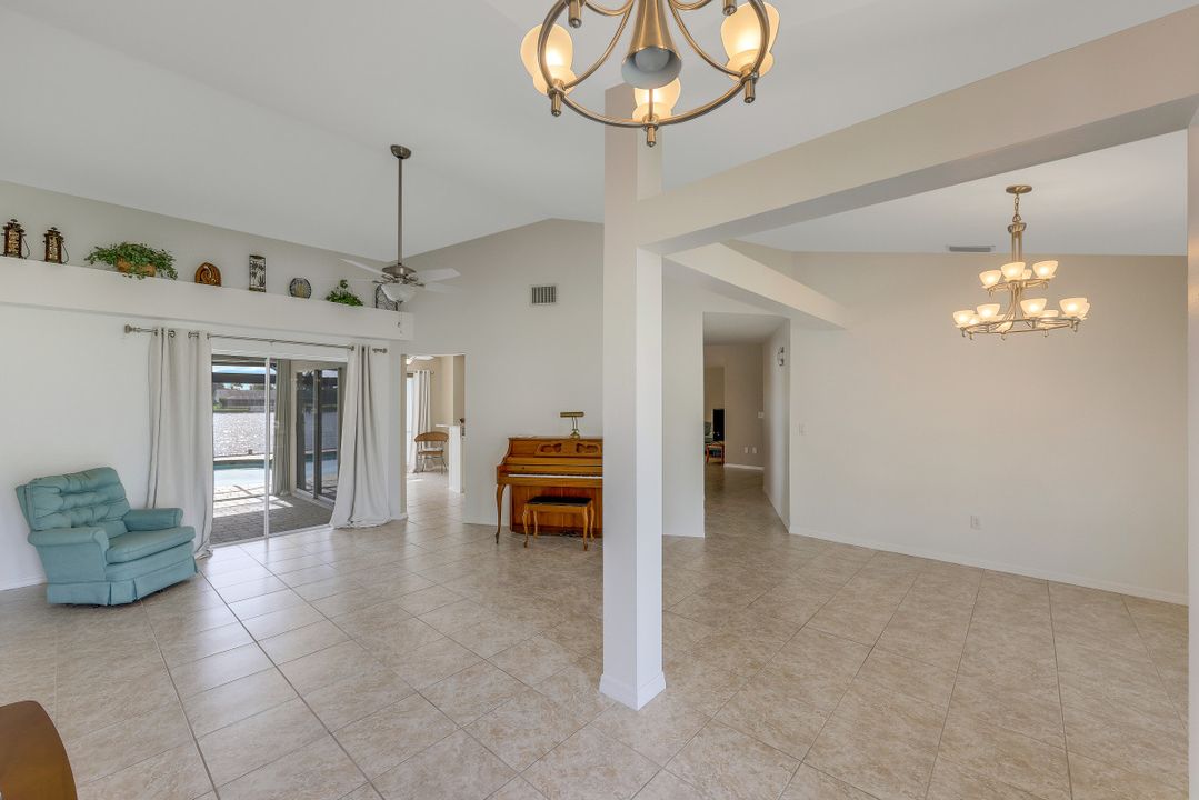 1127 SW 6th Ave, Cape Coral, FL 33991