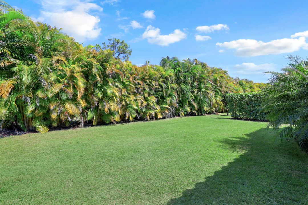 9247 Isla Bella Cir, Bonita Springs, FL 34135