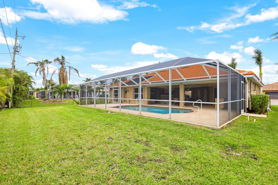 5327 SW 21st Pl, Cape Coral, FL 33914
