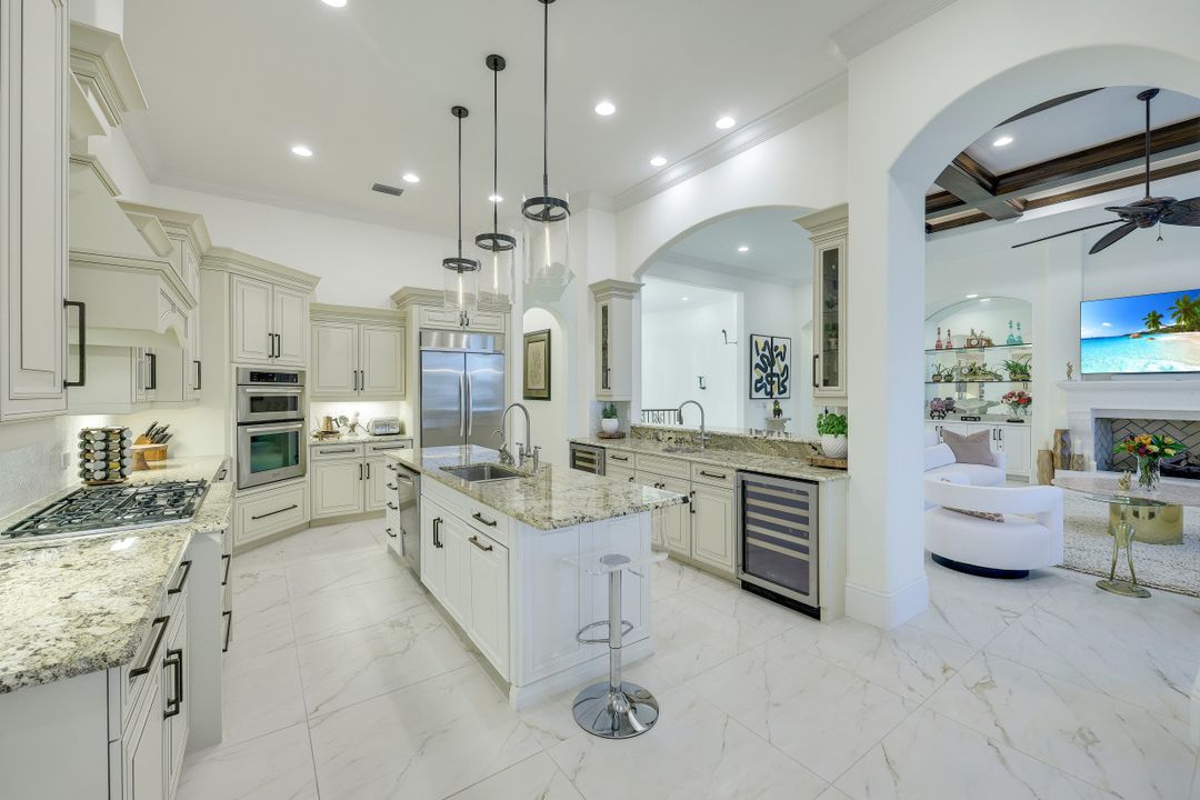 403 Seabee Ave, Naples, FL 34108