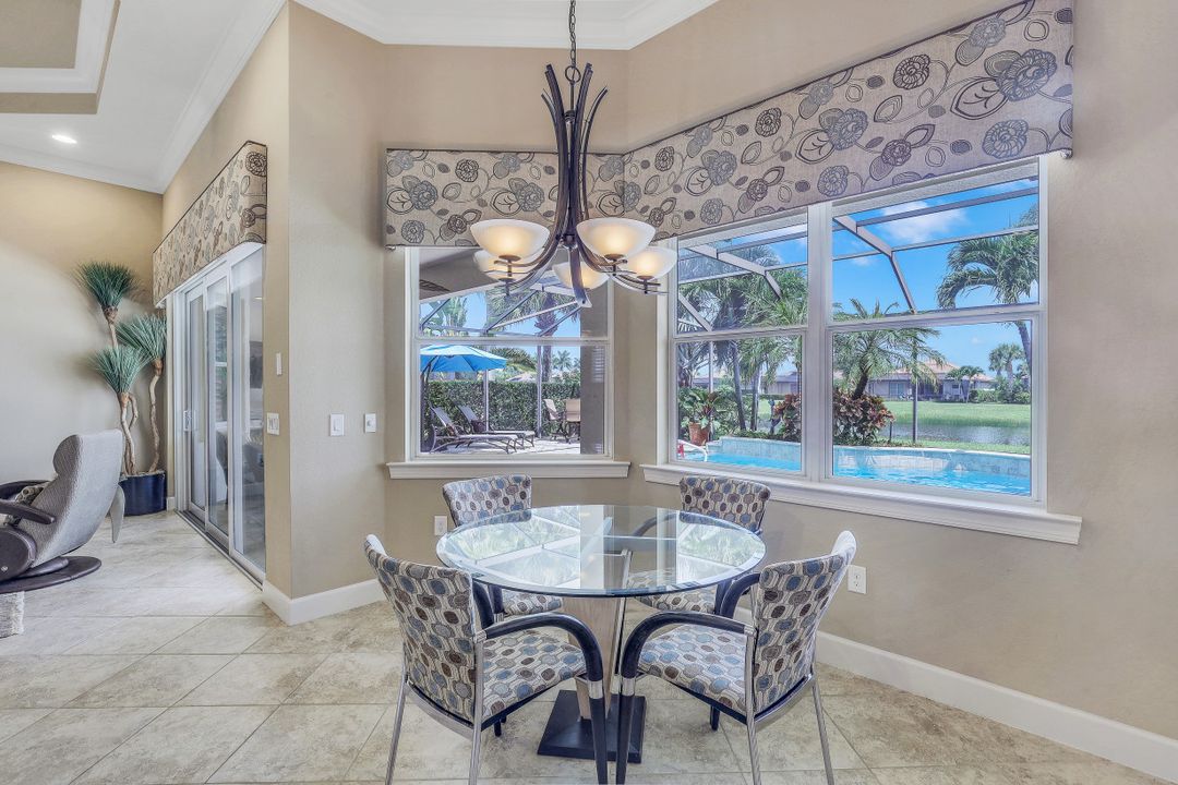 9403 Copper Rock Ct, Naples, FL 34120