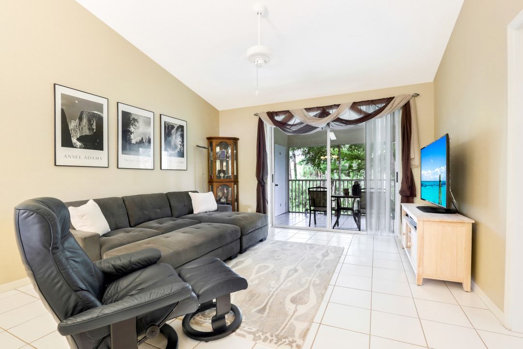 6625 Huntington Lakes Cir #204, Naples, FL 34119