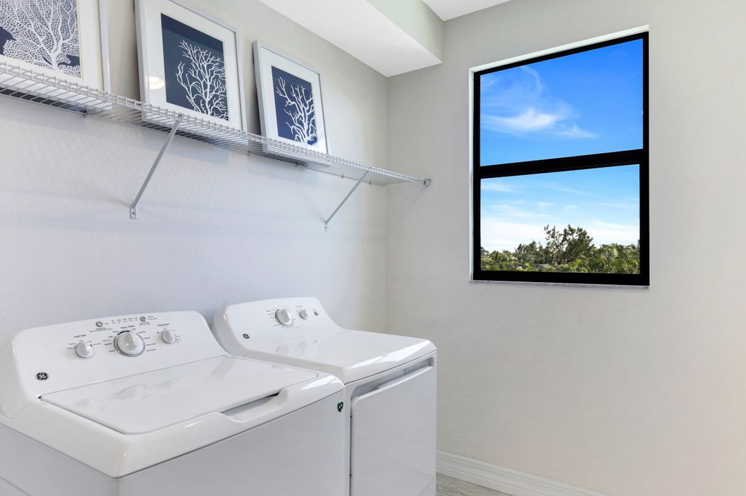 4037 Nova Ln, Naples, FL 34119