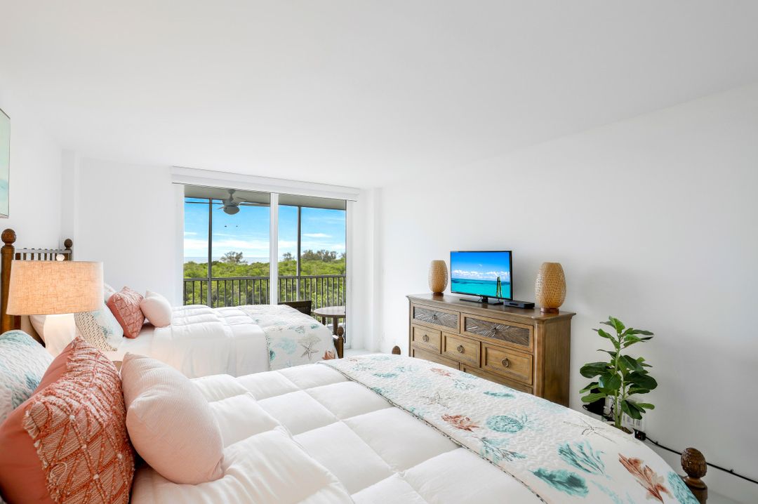 5 Bluebill Ave #606, Naples, FL 34108