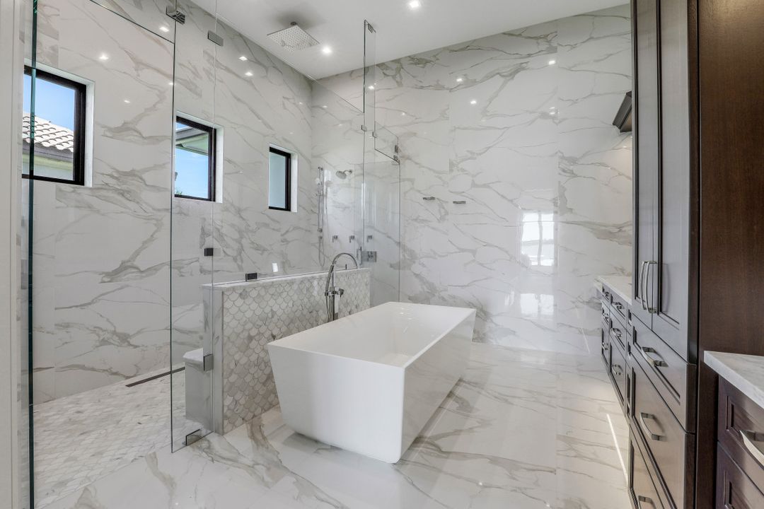 680 S Barfield Dr, Marco Island, FL 34145