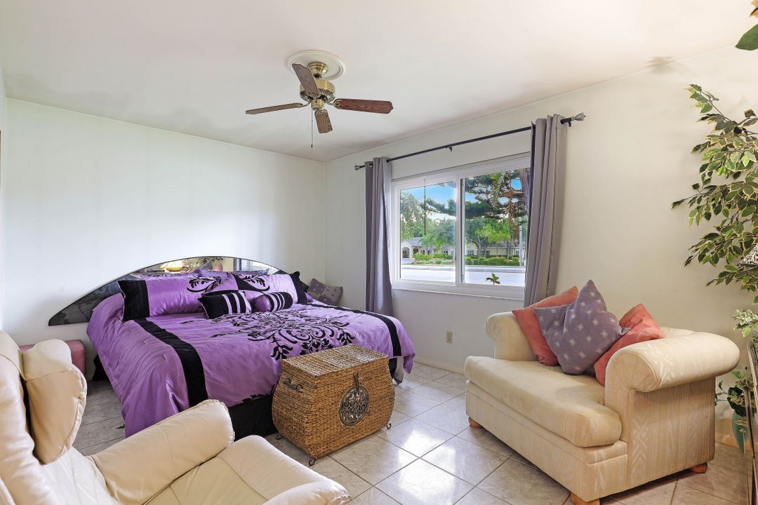 918 Santa Barbara Blvd, Cape Coral, FL 33991