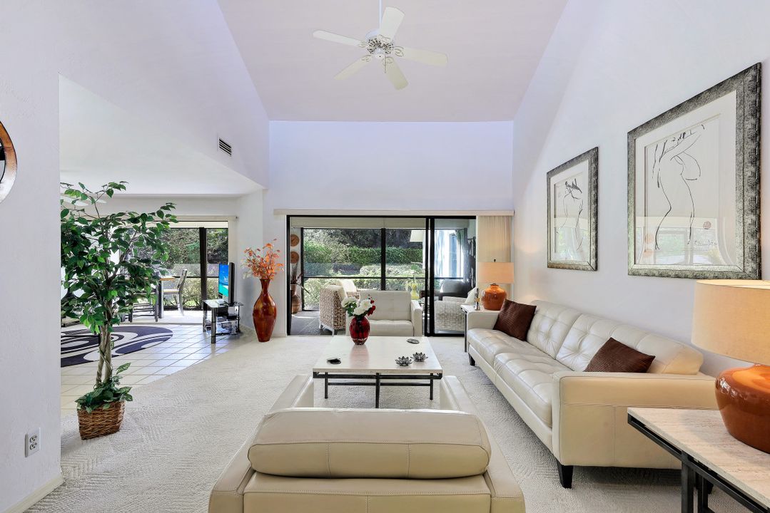 2128 Buckingham Ln, Naples, FL 34112