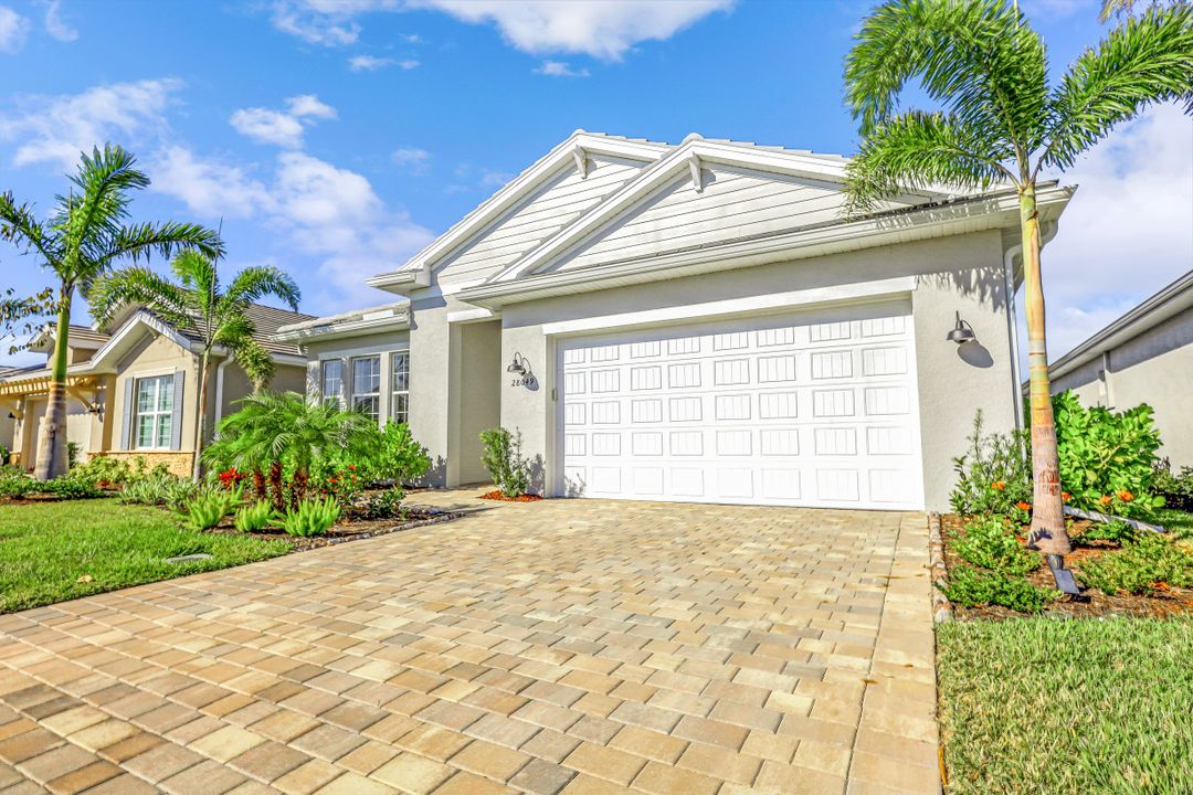 28049 Seasons Tide Ave, Bonita Springs, FL 34135